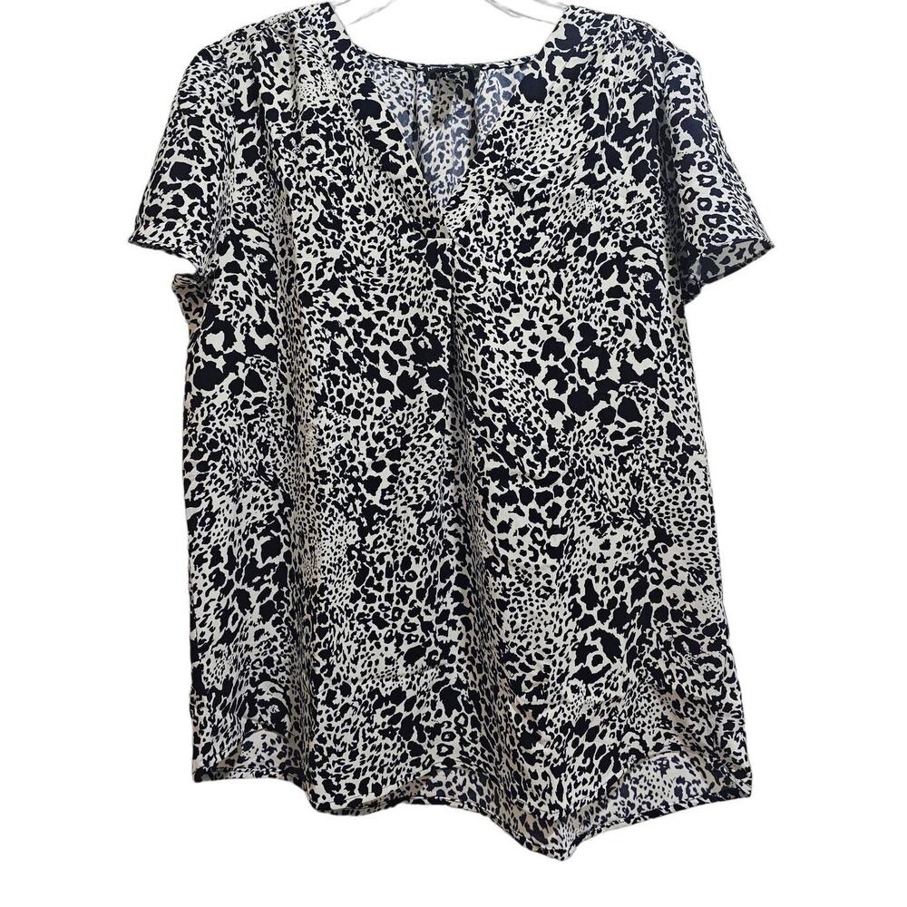 Hilary Radley Top SIZE Small Black White Blouse New